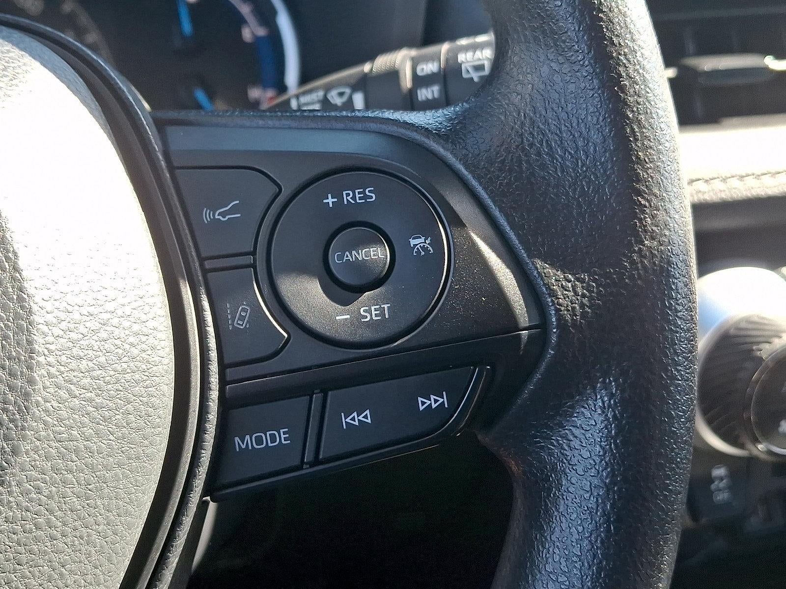 2025 Toyota RAV4 Hybrid XLE AWD (Natl)