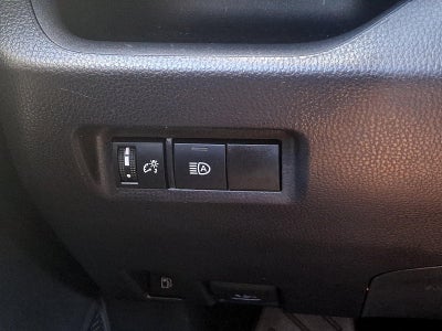 2025 Toyota RAV4 Hybrid XLE AWD (Natl)