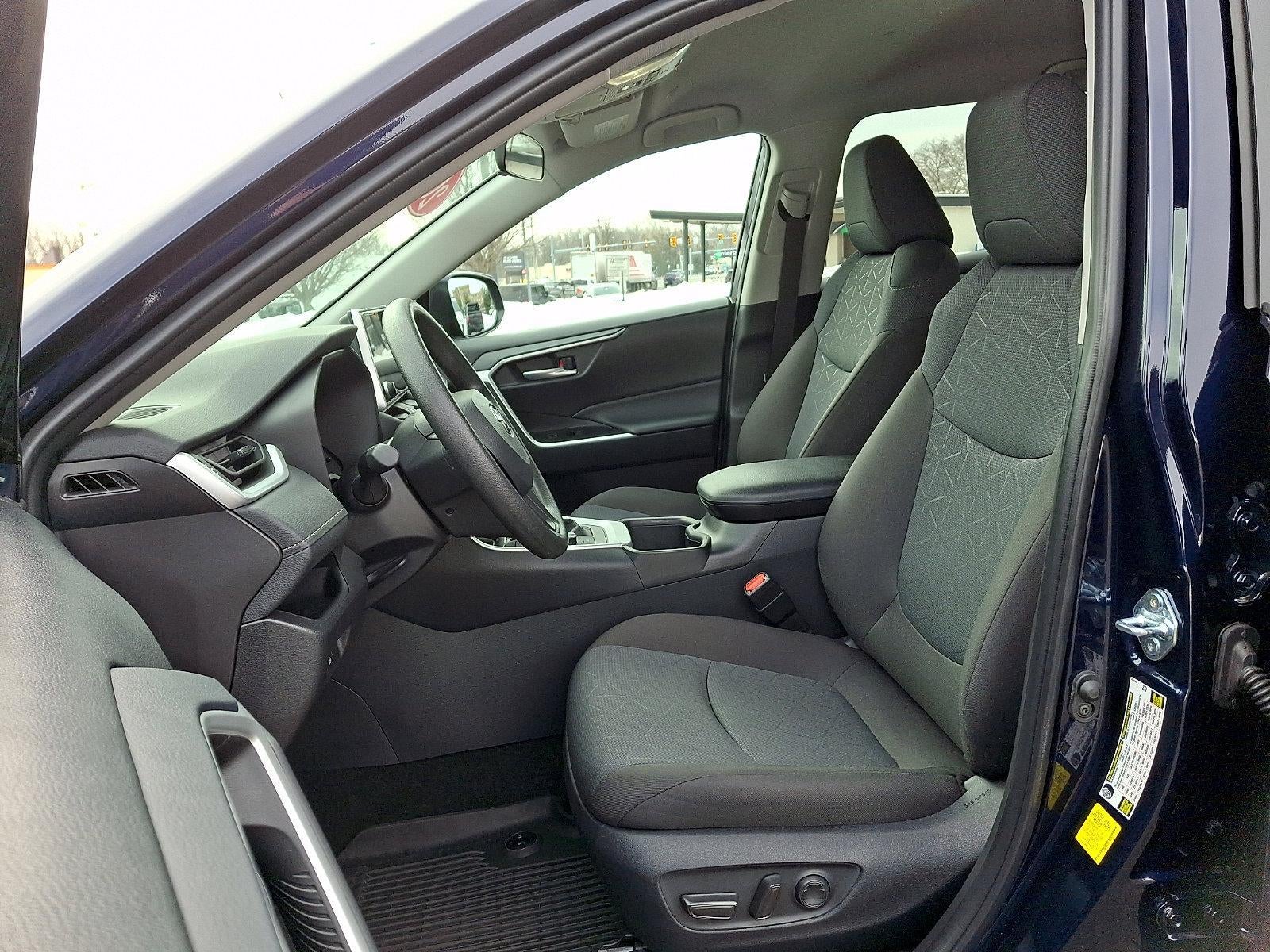 2025 Toyota RAV4 Hybrid XLE AWD (Natl)