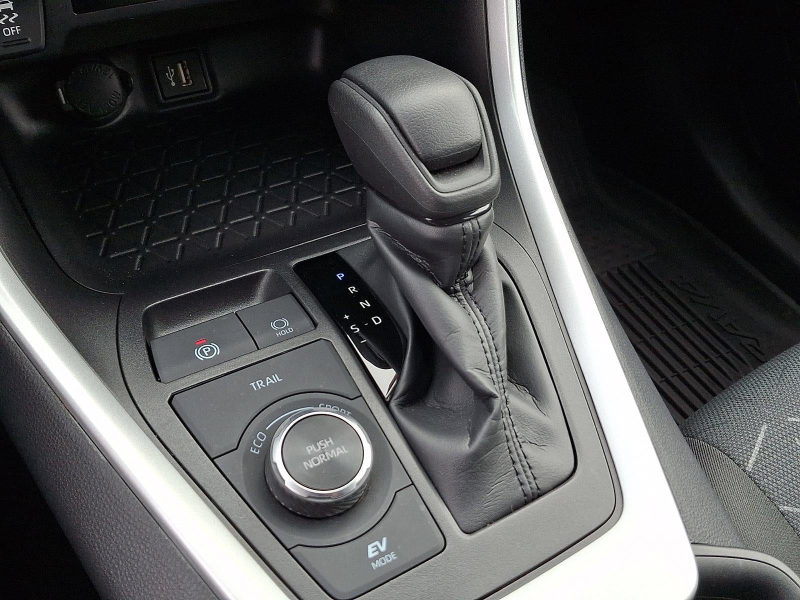 2025 Toyota RAV4 Hybrid XLE AWD (Natl)