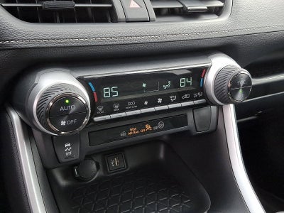 2025 Toyota RAV4 Hybrid XLE AWD (Natl)