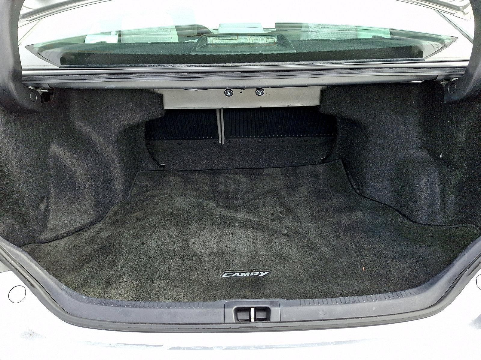 2015 Toyota Camry 4dr Sdn I4 Auto LE (Natl)