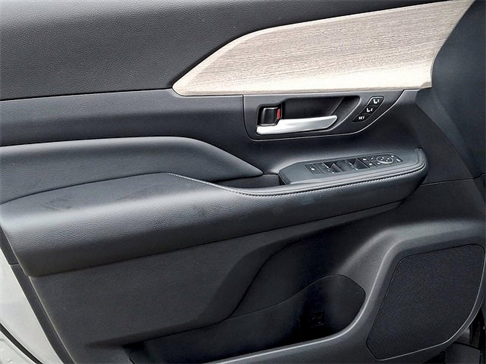 2024 Toyota Grand Highlander Limited AWD (Natl)