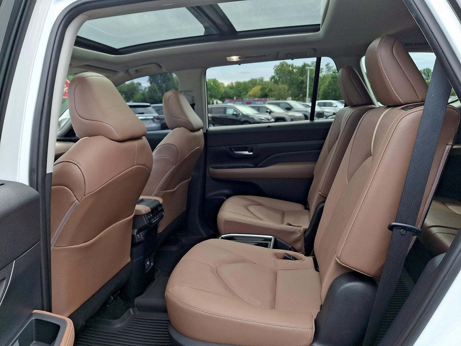 2025 Toyota Grand Highlander Platinum AWD (Natl)