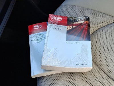 2025 Toyota Grand Highlander Limited AWD (Natl)