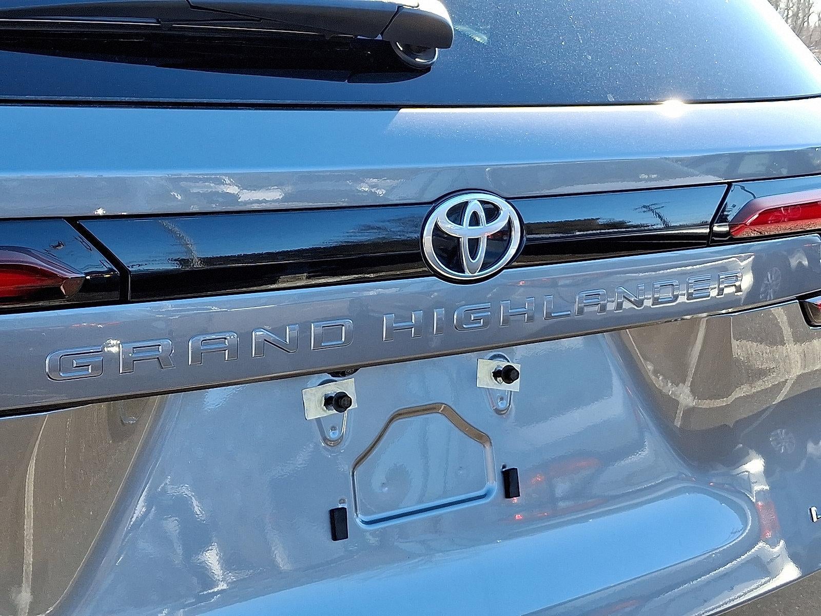 2025 Toyota Grand Highlander Limited AWD (Natl)