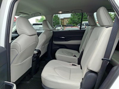 2024 Toyota Grand Highlander XLE AWD (Natl)