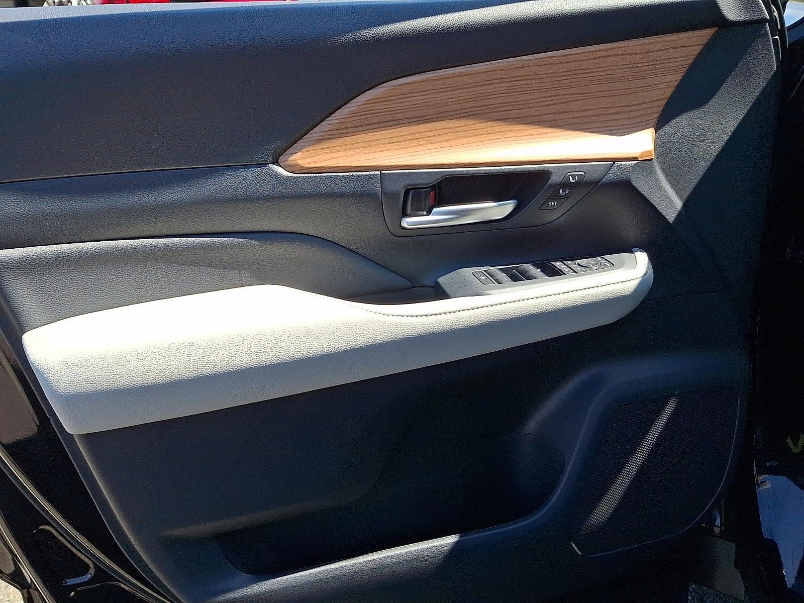 2025 Toyota Grand Highlander Limited AWD (Natl)