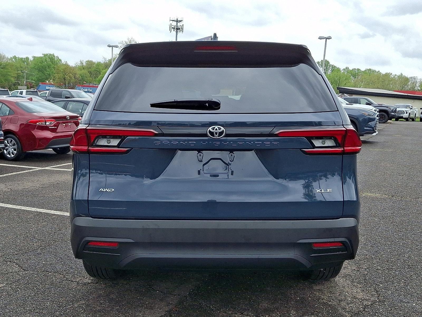2026 Toyota Grand Highlander XLE AWD (Natl)