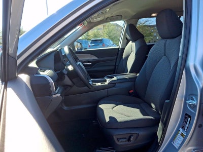 2025 Toyota Grand Highlander LE AWD (Natl)