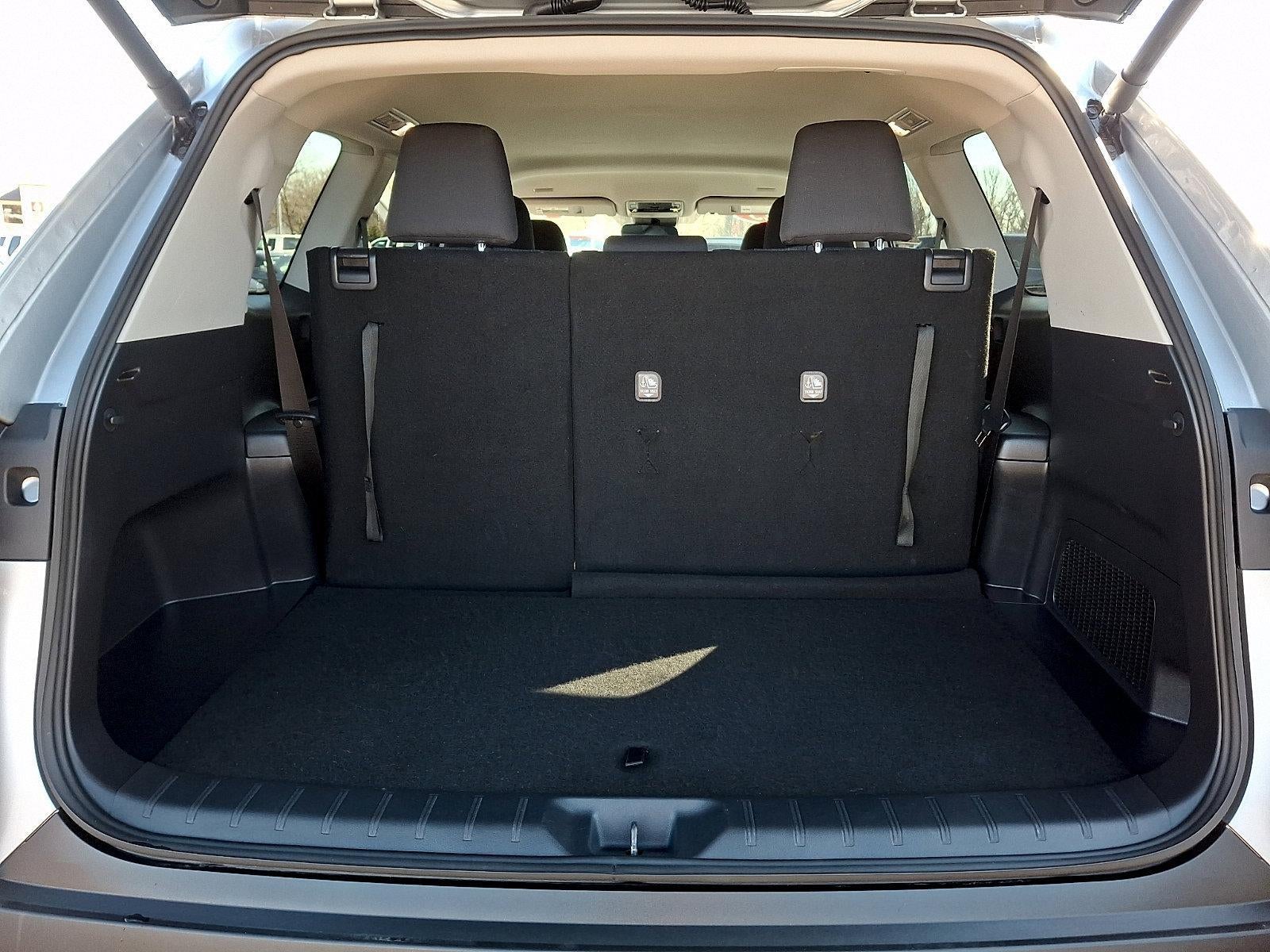 2025 Toyota Grand Highlander LE AWD (Natl)