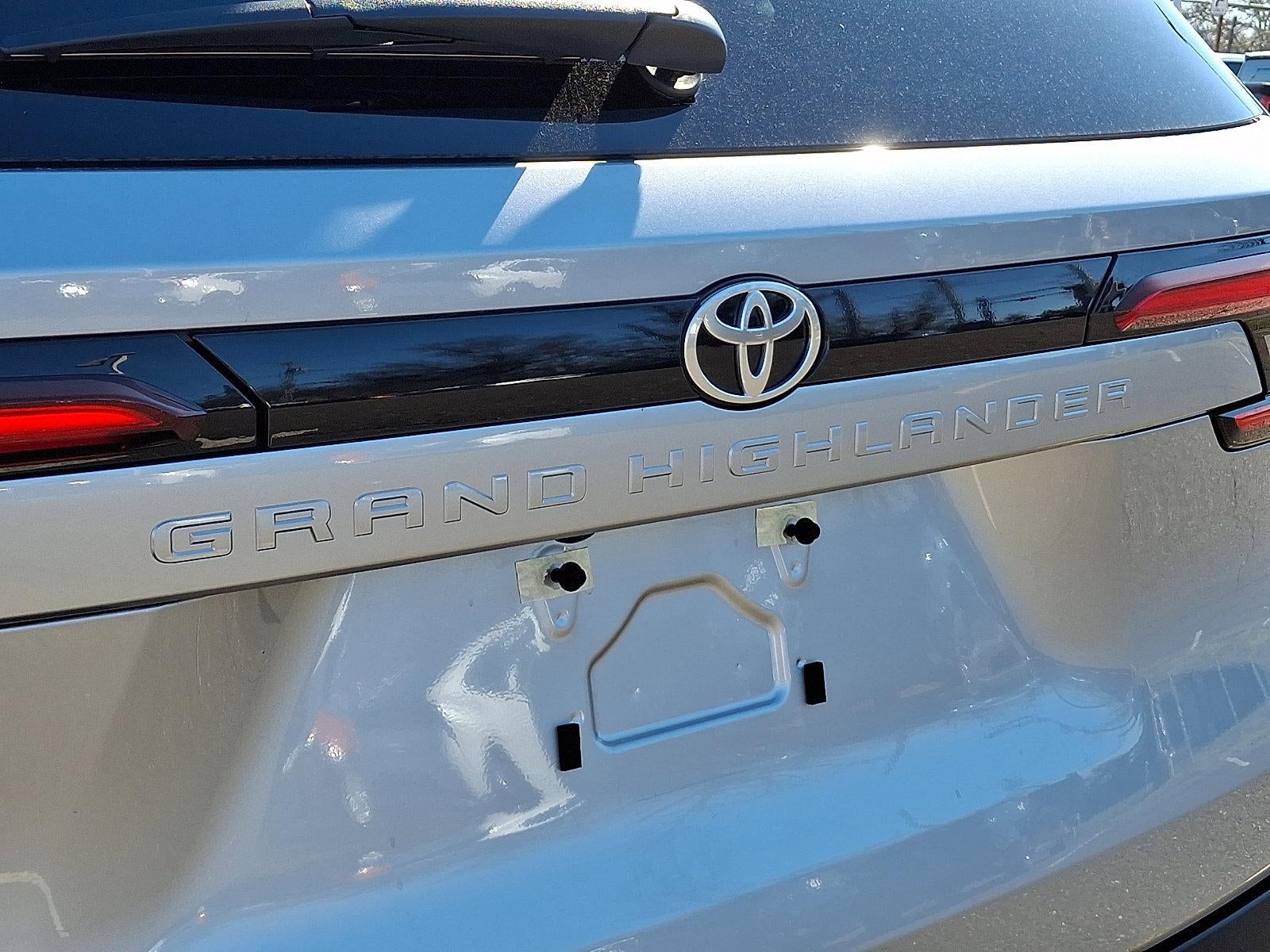 2025 Toyota Grand Highlander LE AWD (Natl)