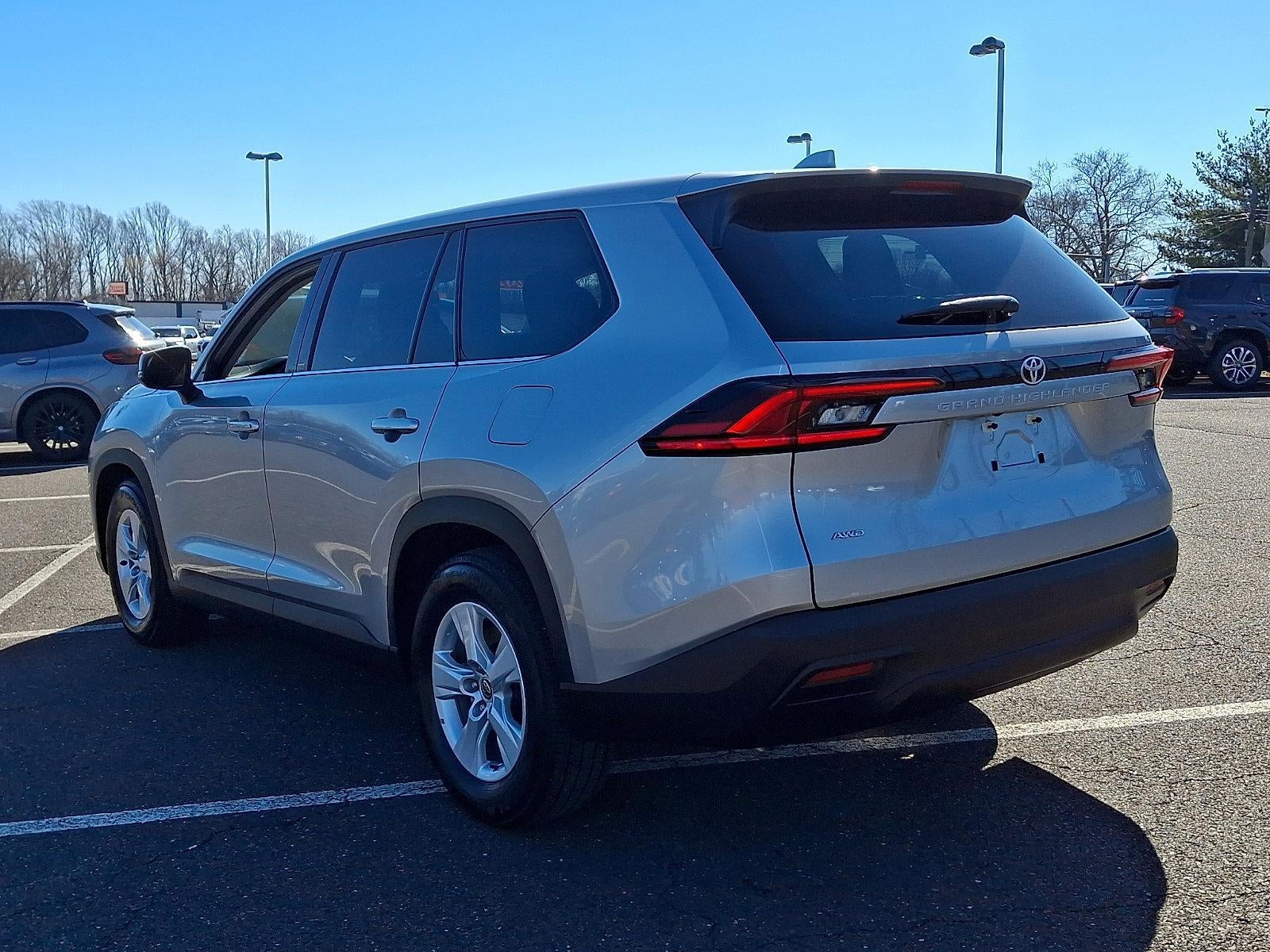 2025 Toyota Grand Highlander LE AWD (Natl)