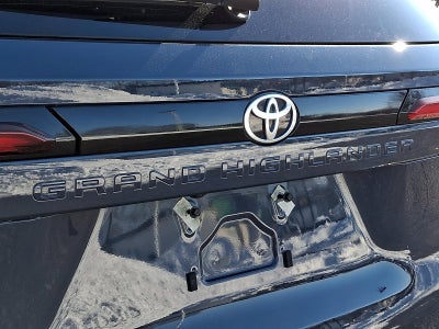 2025 Toyota Grand Highlander XLE AWD (Natl)