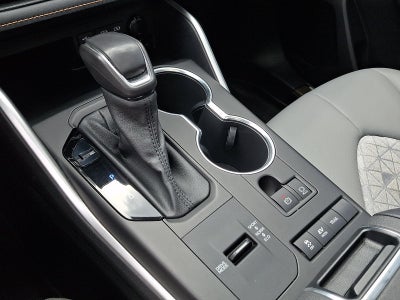 2022 Toyota Highlander Hybrid Bronze Edition AWD (Natl)