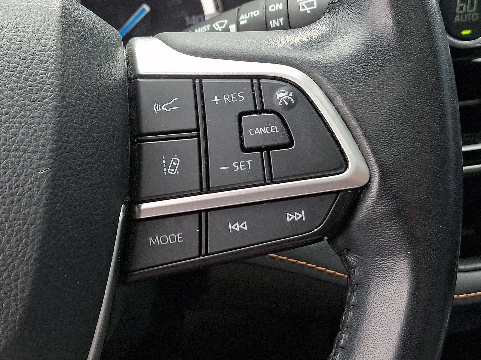 2022 Toyota Highlander Hybrid Bronze Edition AWD (Natl)