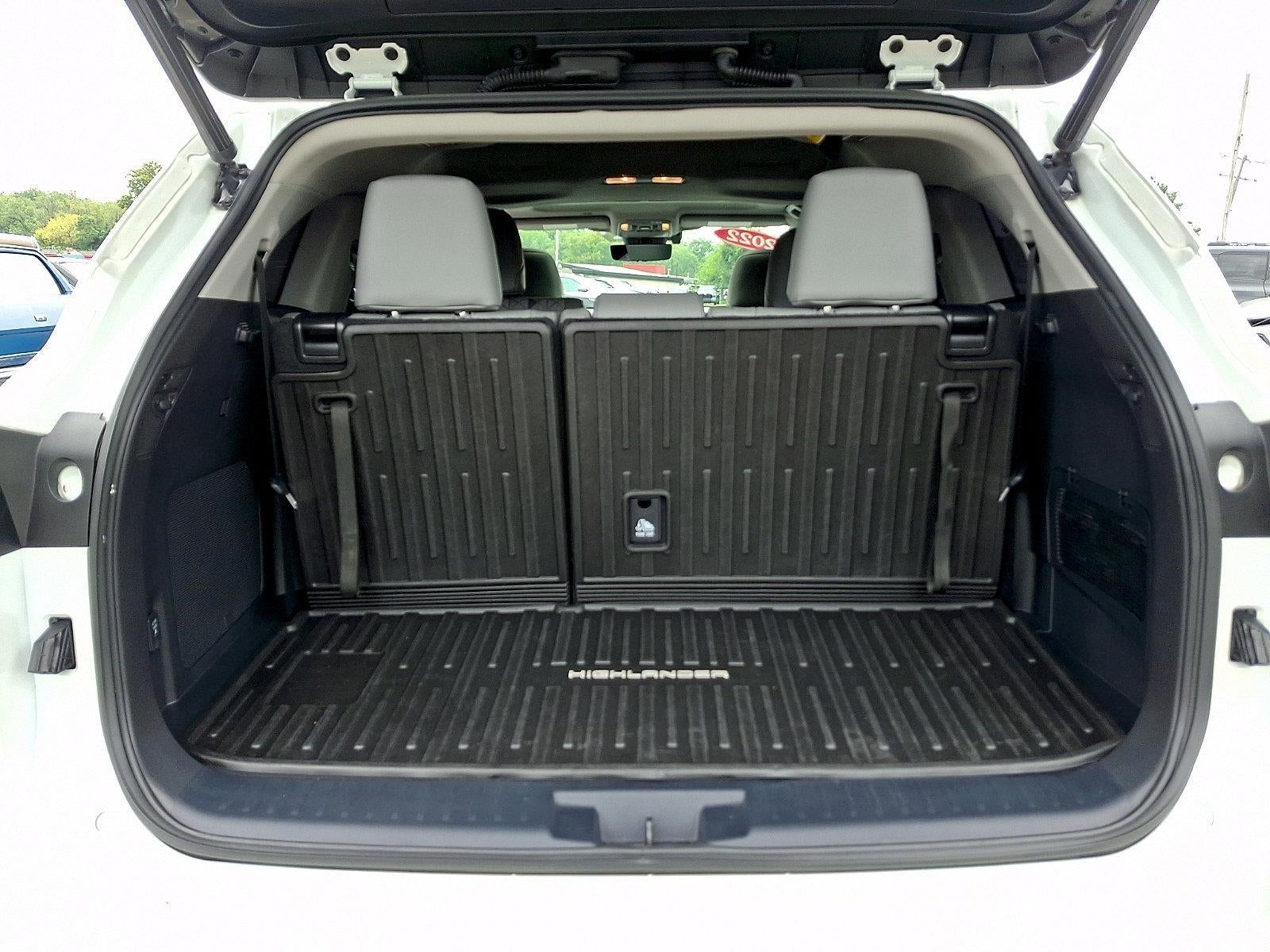 2022 Toyota Highlander Hybrid Bronze Edition AWD (Natl)