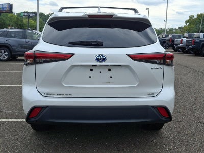2022 Toyota Highlander Hybrid Bronze Edition AWD (Natl)