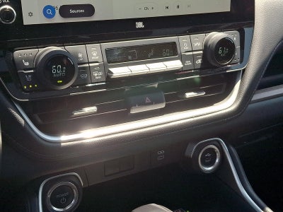 2024 Toyota Grand Highlander Hybrid Limited AWD (Natl)