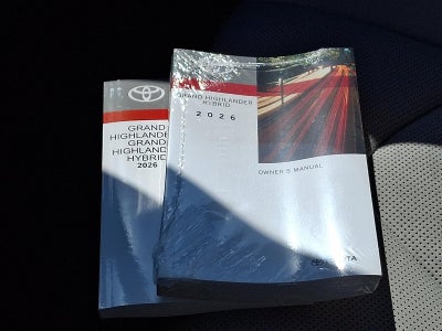 2026 Toyota Grand Highlander Hybrid MAX Platinum AWD (Natl)