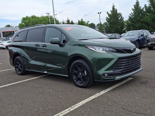 2026 Toyota Sienna Woodland Edition AWD 7-Passenger (Natl)