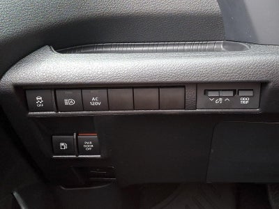 2026 Toyota Sienna Woodland Edition AWD 7-Passenger (Natl)