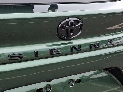 2026 Toyota Sienna Woodland Edition AWD 7-Passenger (Natl)