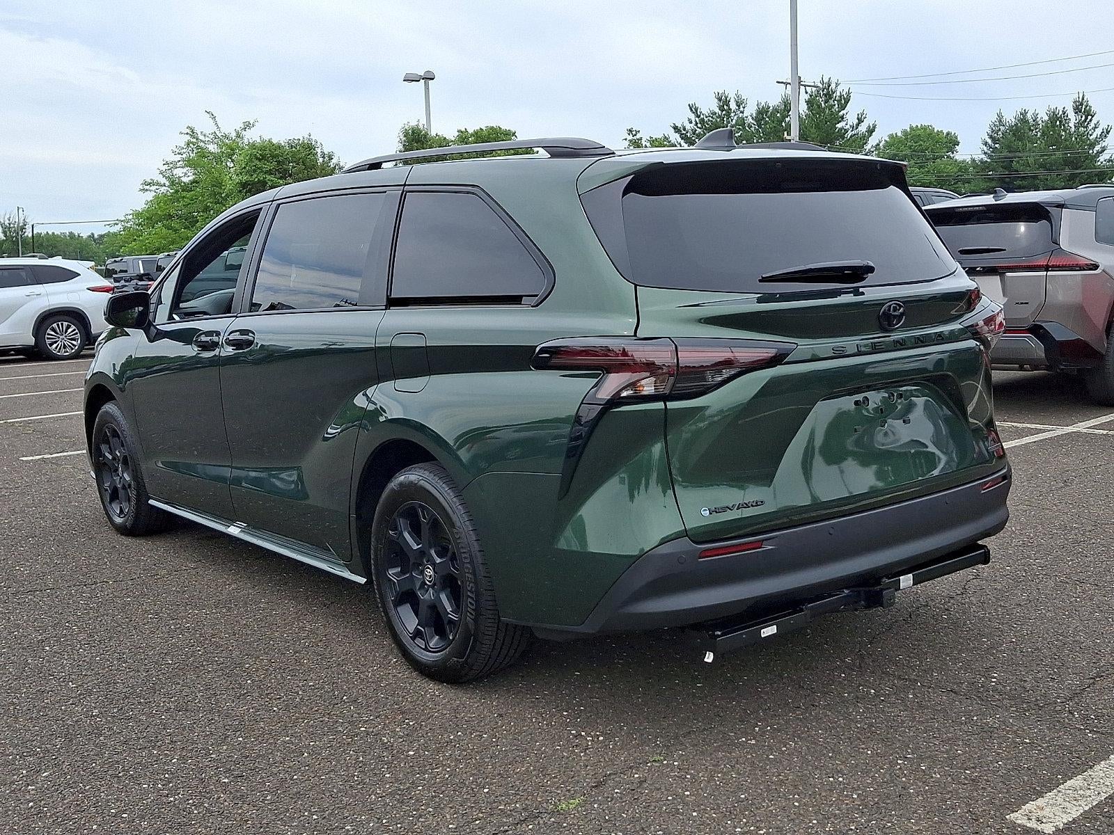 2026 Toyota Sienna Woodland Edition AWD 7-Passenger (Natl)