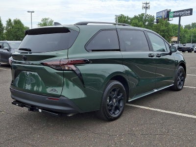 2026 Toyota Sienna Woodland Edition AWD 7-Passenger (Natl)