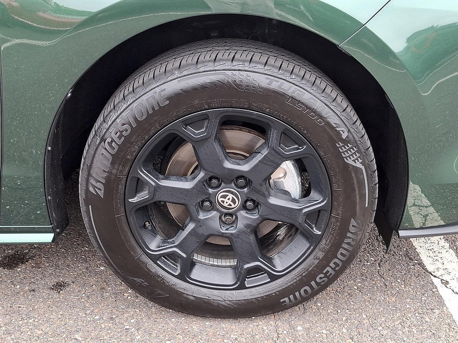 2026 Toyota Sienna Woodland Edition AWD 7-Passenger (Natl)