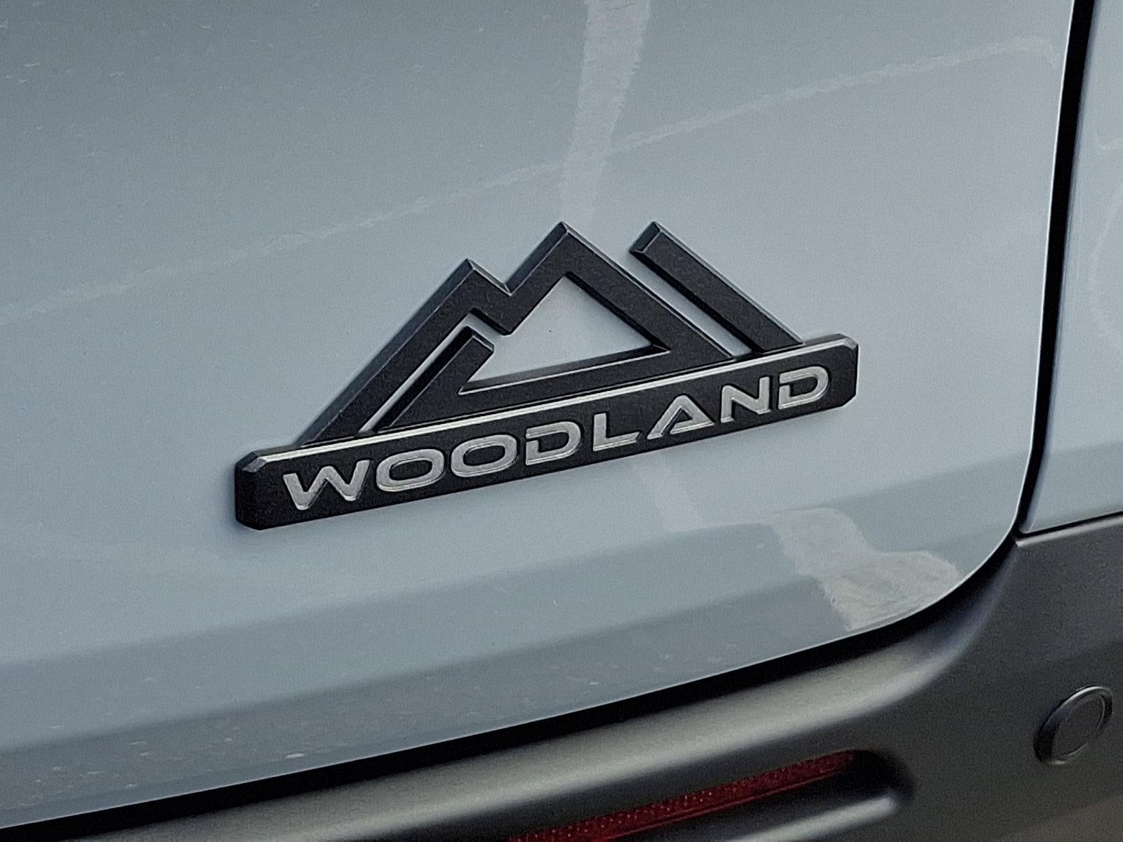 2026 Toyota Sienna Woodland Edition AWD 7-Passenger (Natl)