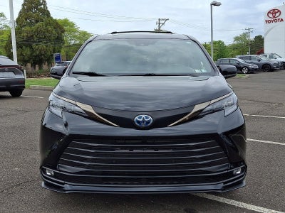 2023 Toyota Sienna Woodland Edition AWD 7-Passenger (Natl)