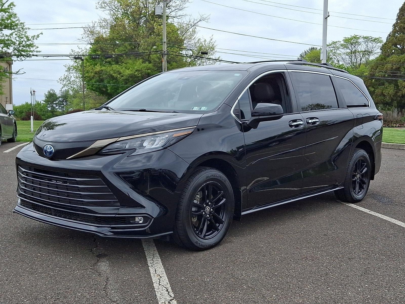 2023 Toyota Sienna Woodland Edition AWD 7-Passenger (Natl)