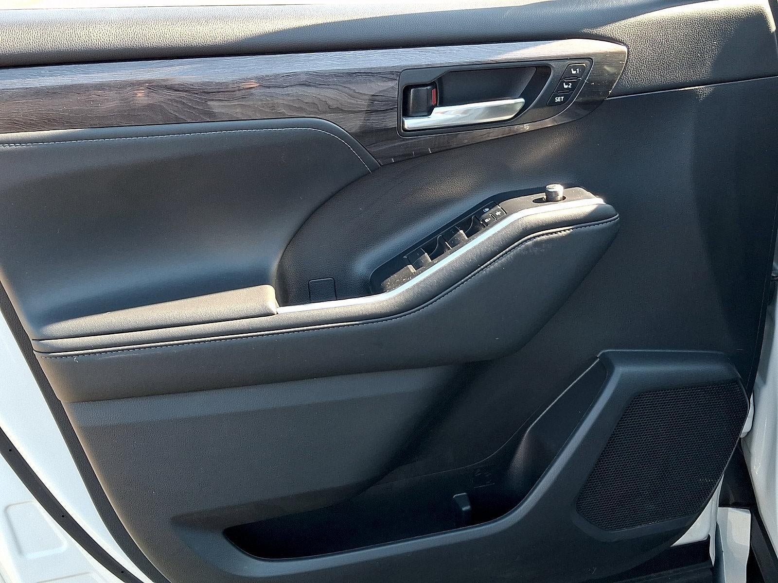 2021 Toyota Highlander Limited AWD (Natl)