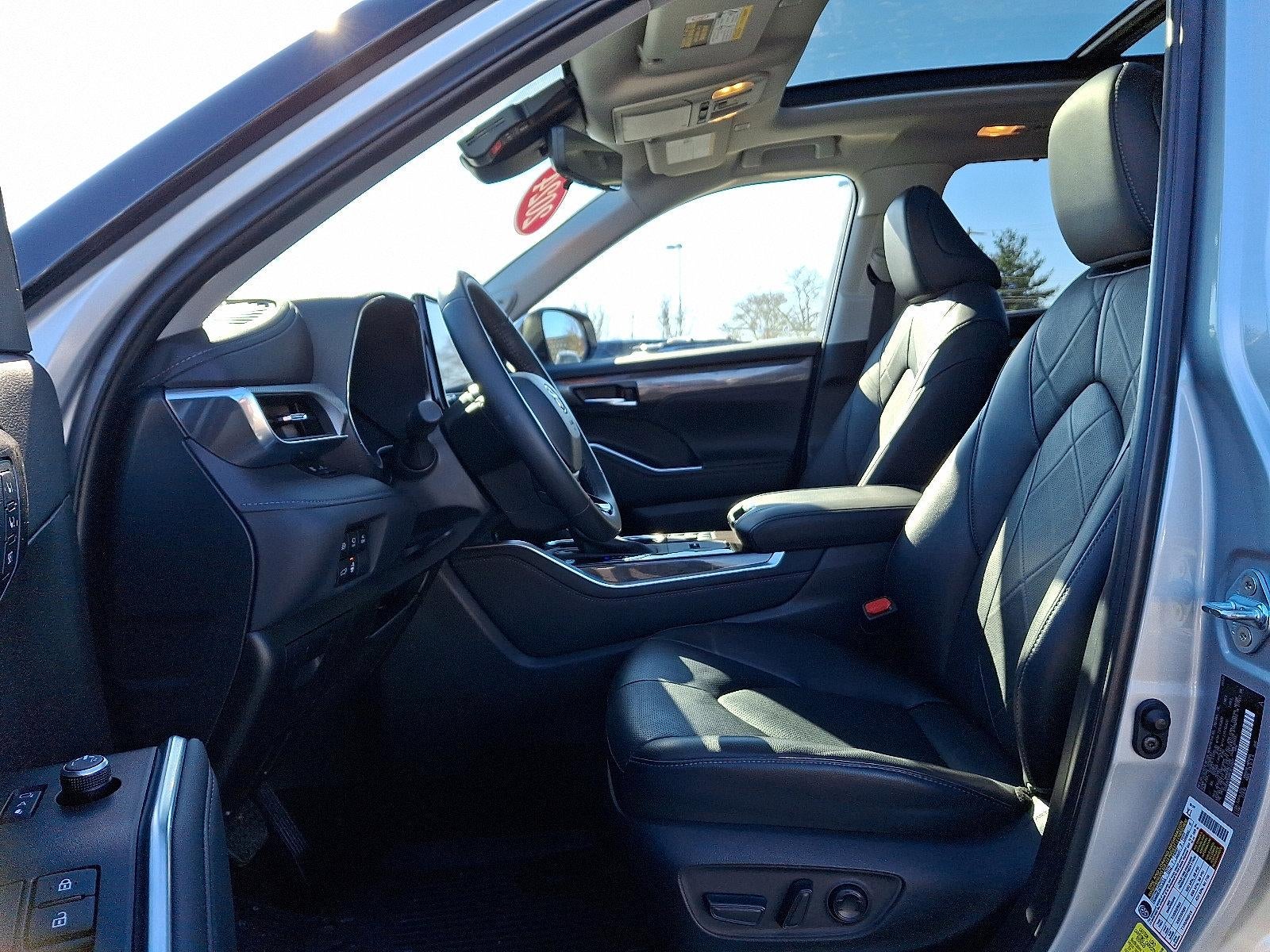 2024 Toyota Highlander Hybrid Platinum AWD (Natl)