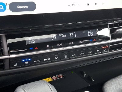 2025 Toyota Sienna Platinum AWD 7-Passenger (Natl)