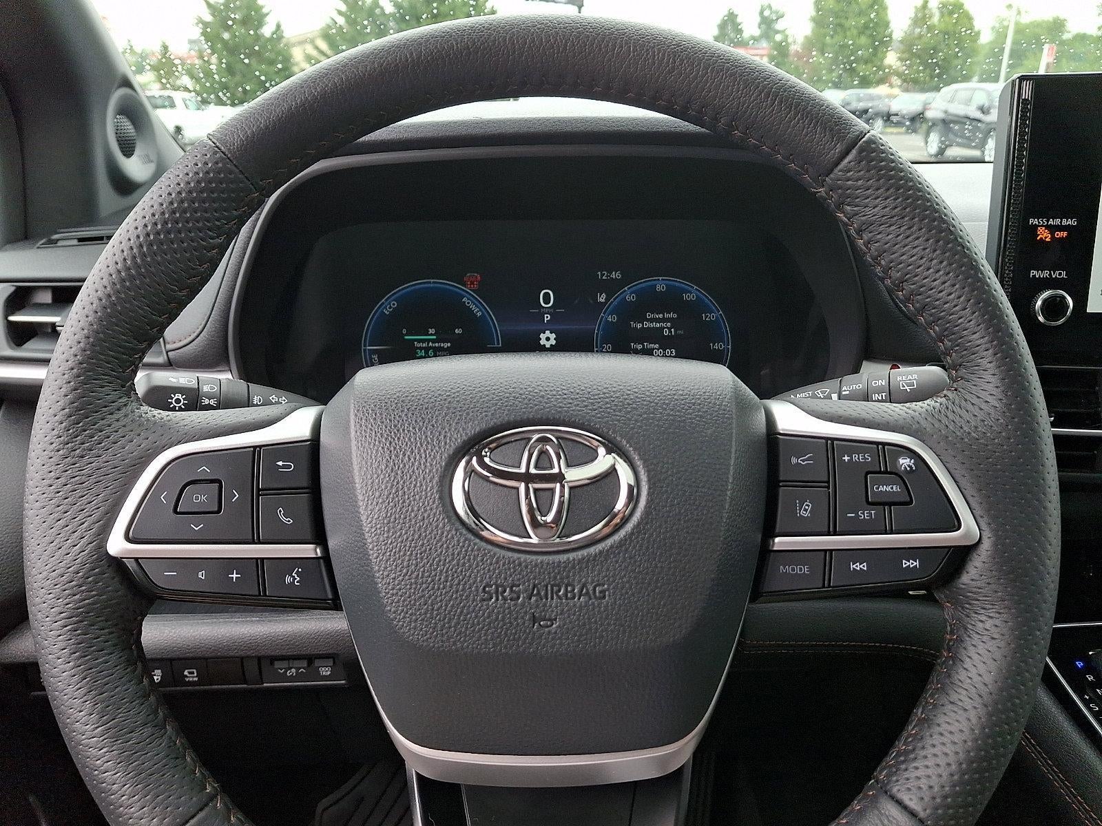 2025 Toyota Sienna Platinum AWD 7-Passenger (Natl)