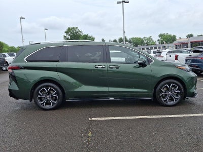 2025 Toyota Sienna Platinum AWD 7-Passenger (Natl)
