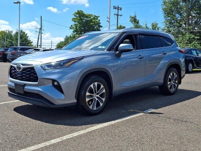 2021 Toyota Highlander XLE AWD (Natl)