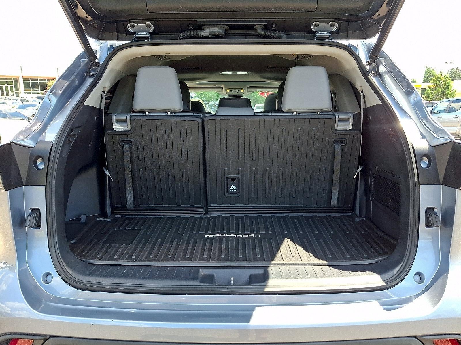2021 Toyota Highlander XLE AWD (Natl)
