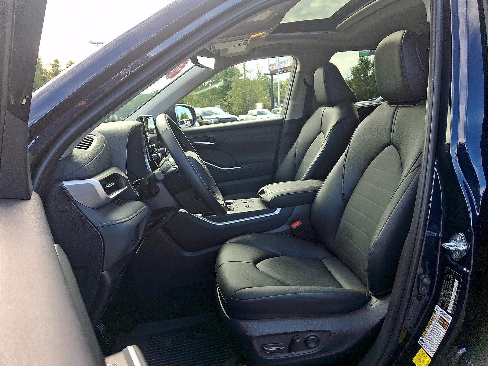 2026 Toyota Highlander Hybrid XLE AWD (Natl)