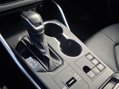 2026 Toyota Highlander Hybrid XLE AWD (Natl)