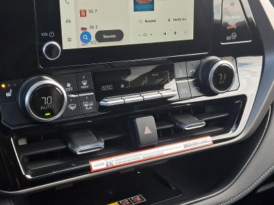 2026 Toyota Highlander Hybrid XLE AWD (Natl)