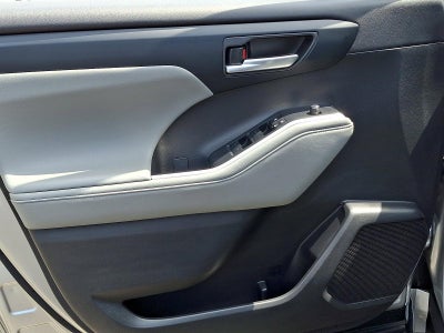 2024 Toyota Highlander Hybrid XLE AWD (Natl)