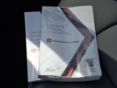 2024 Toyota Highlander Hybrid XLE AWD (Natl)