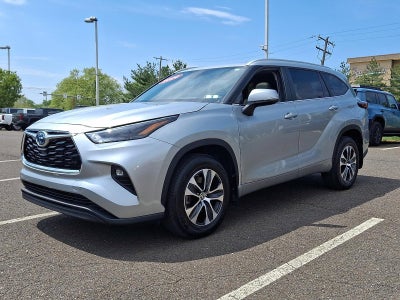 2024 Toyota Highlander Hybrid XLE AWD (Natl)