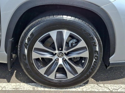 2024 Toyota Highlander Hybrid XLE AWD (Natl)