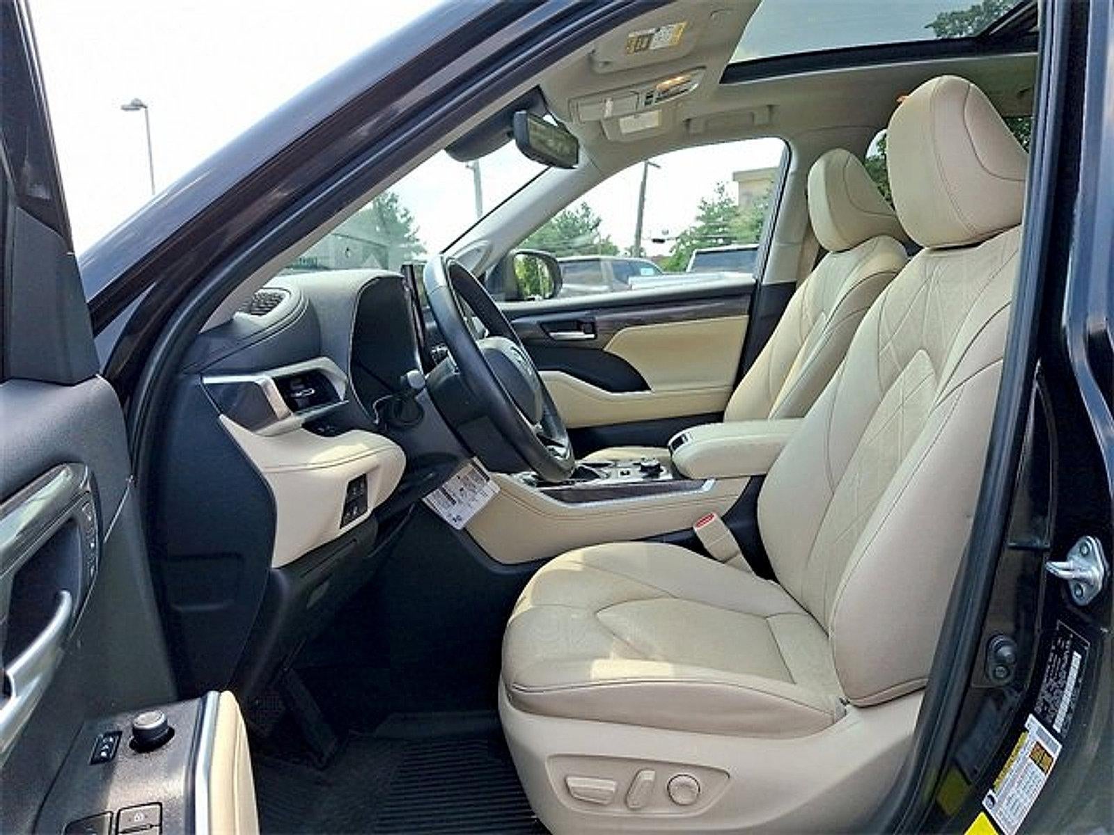 2024 Toyota Highlander Platinum AWD (Natl)