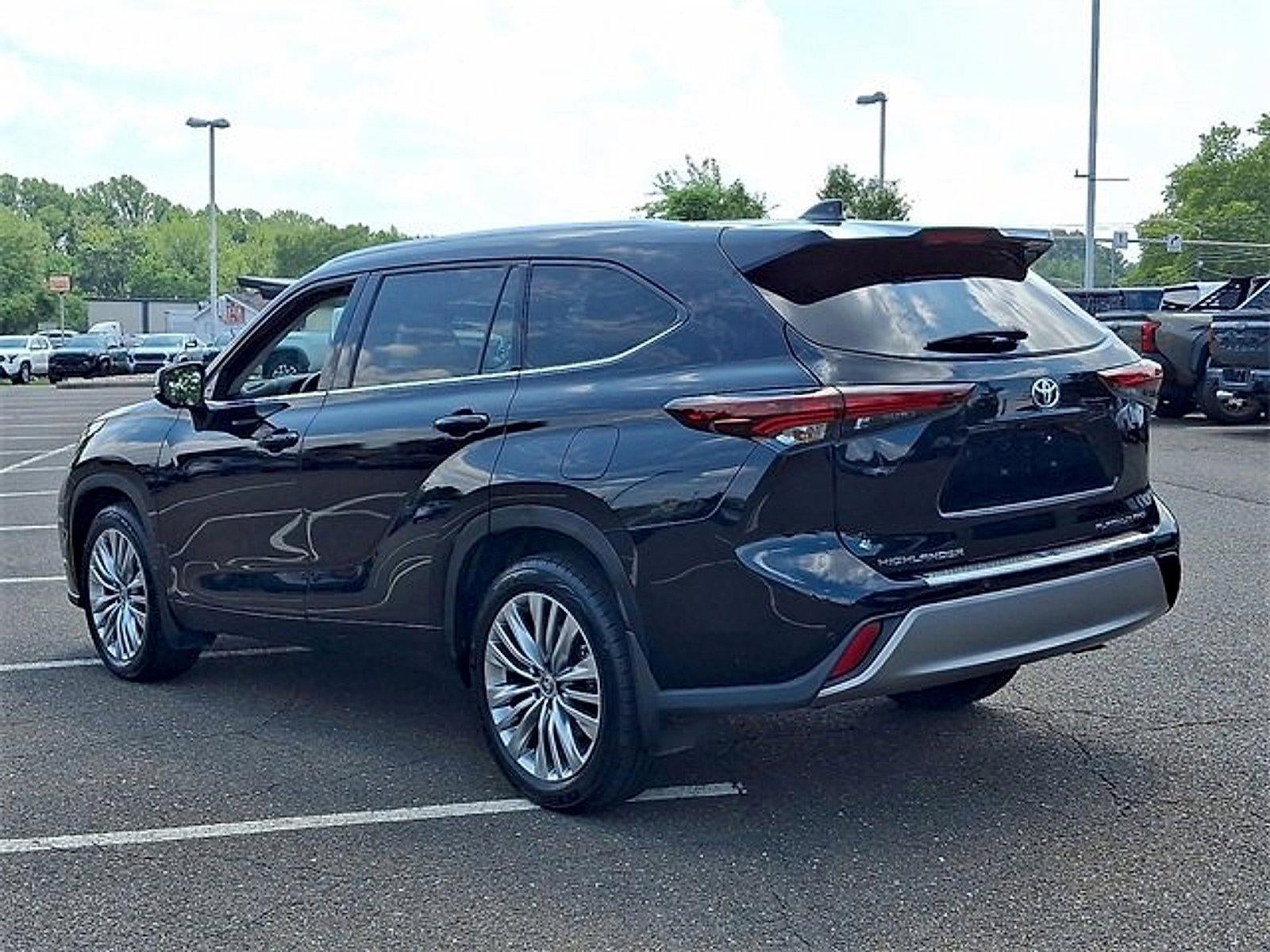2024 Toyota Highlander Platinum AWD (Natl)