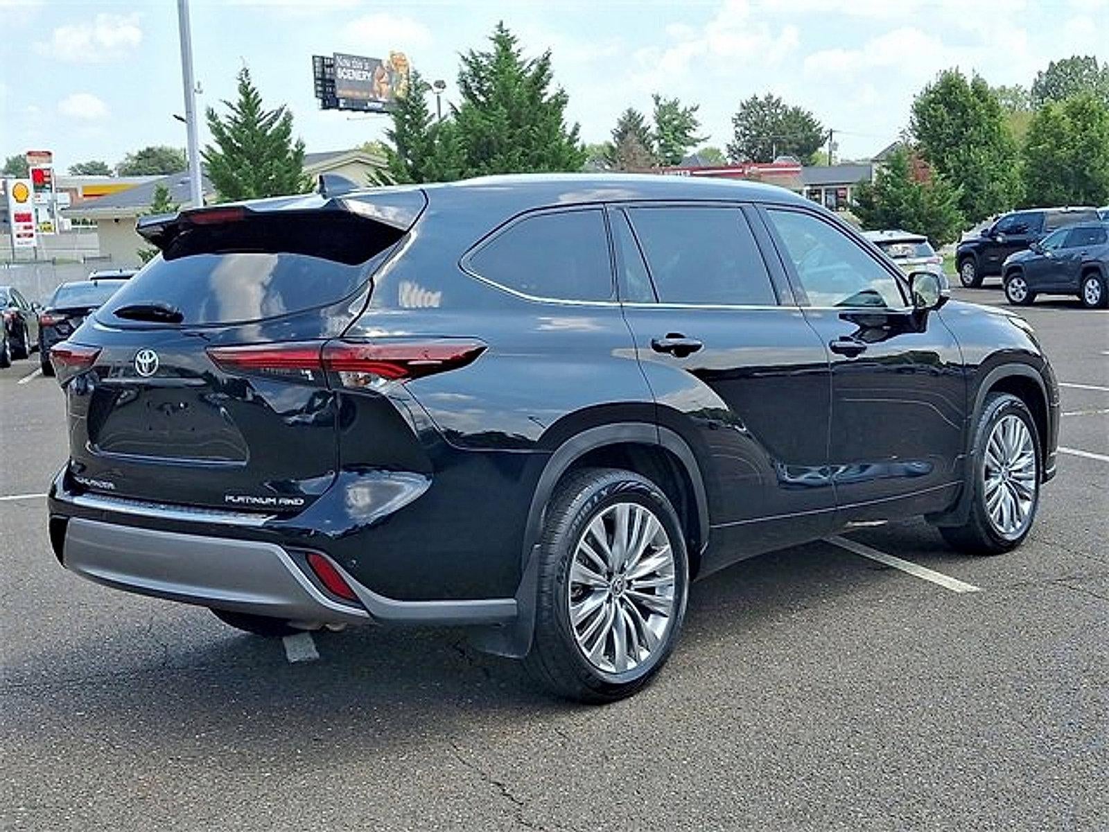 2024 Toyota Highlander Platinum AWD (Natl)